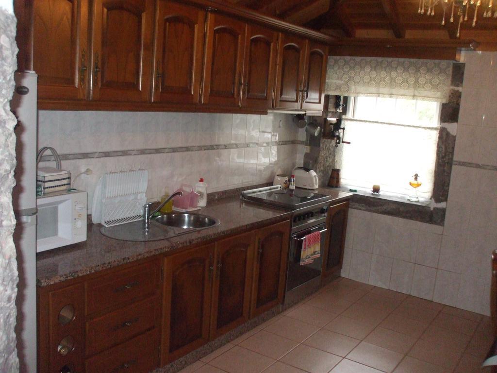Adega Do Batista Villa Calheta  Szoba fotó